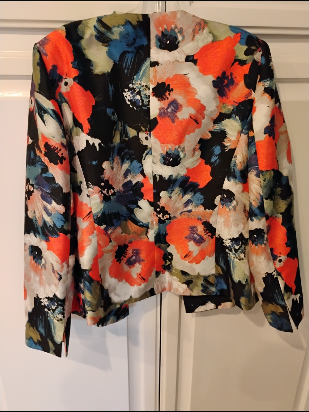 Kasper Floral Open Blazer in Black, Orange & Blue - Picture 2 of 4
